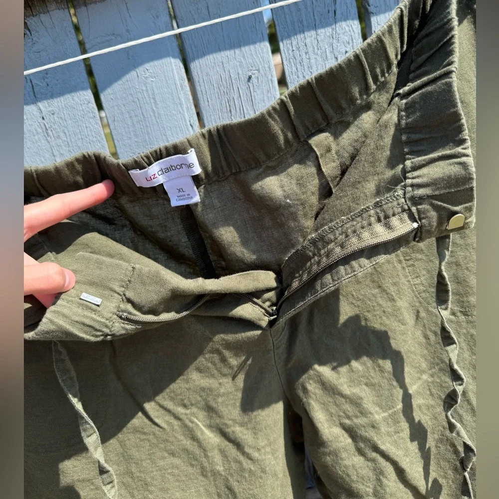 Liz Claiborne Women’s Linen Pants Size XL - Picture 3 of 5